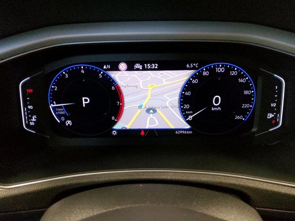 Fahrzeugabbildung Volkswagen T-Roc Cabrio Style TSI DSG *Navi*AHK*Cam*PDC*LED