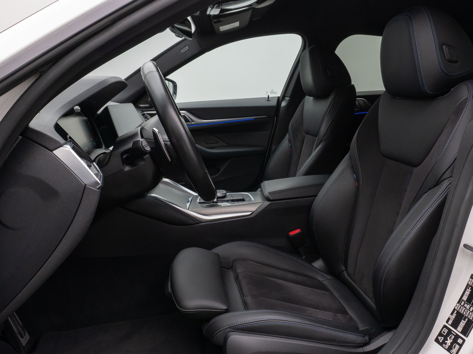 Fahrzeugabbildung BMW M440i xD Gran Coupè Kamera HUD DAB H/K ACC Alarm