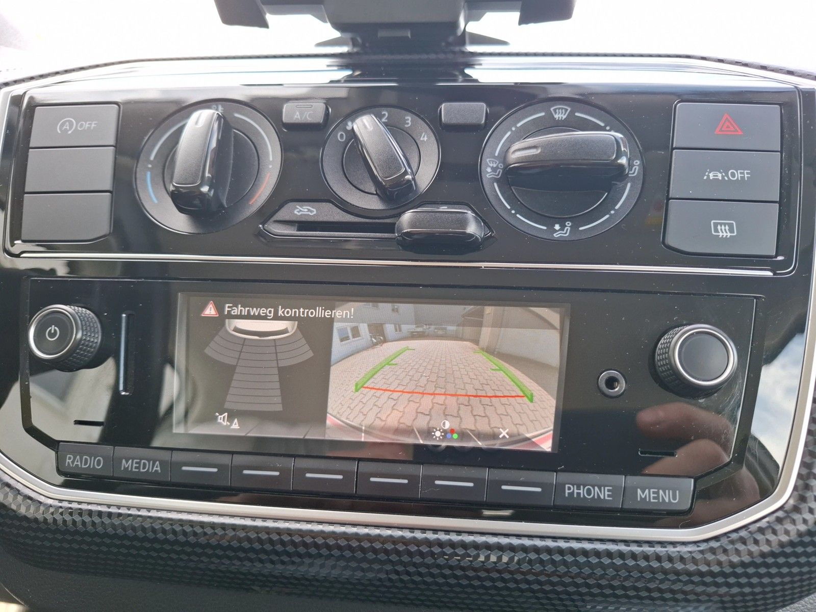 Fahrzeugabbildung Volkswagen up! 1.0 Klima DAB GRA RFK