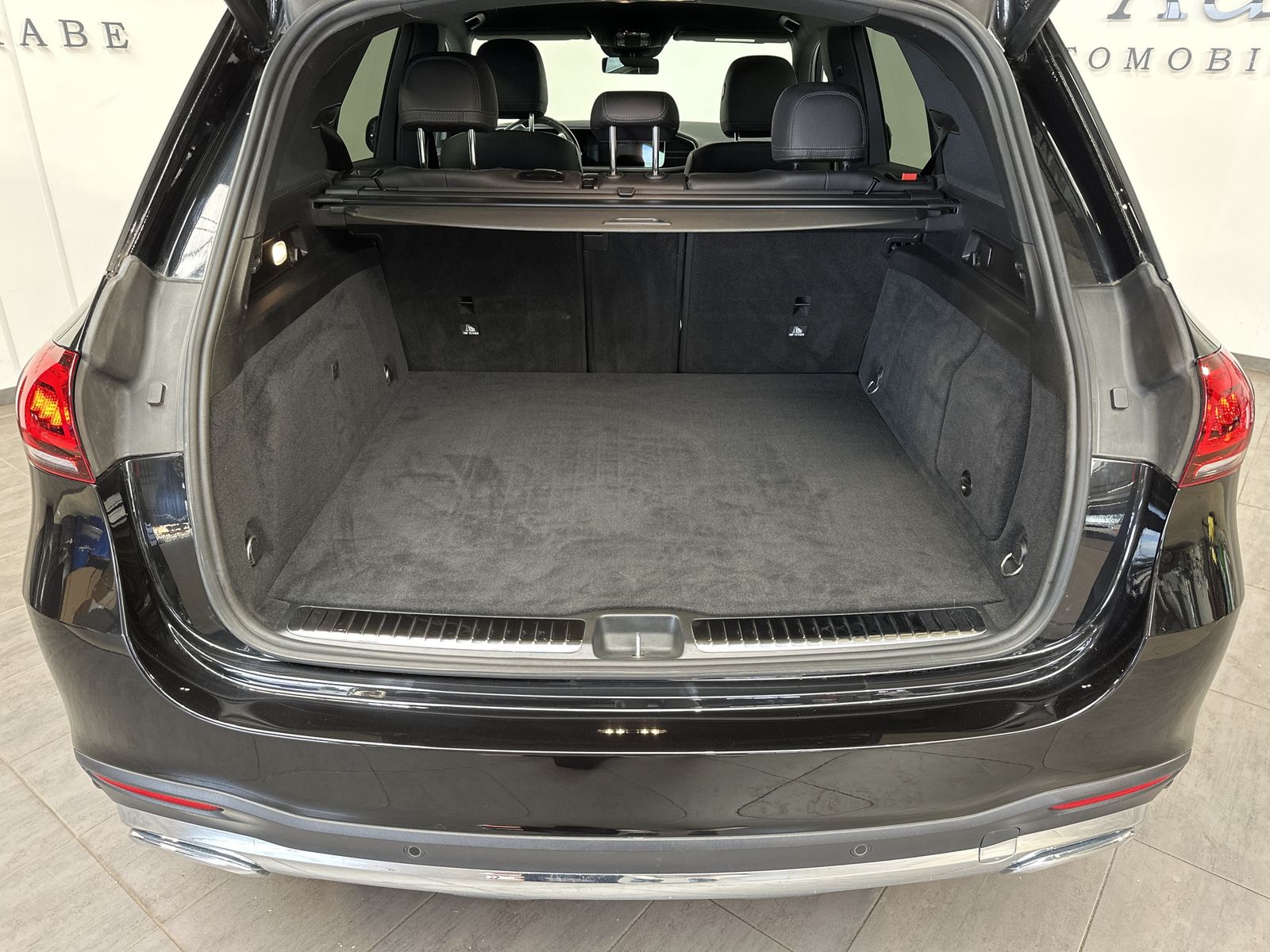 Fahrzeugabbildung Mercedes-Benz GLE 350de 4M AMG-Line NAV+LED+AHK+360°+21ZO+1HD