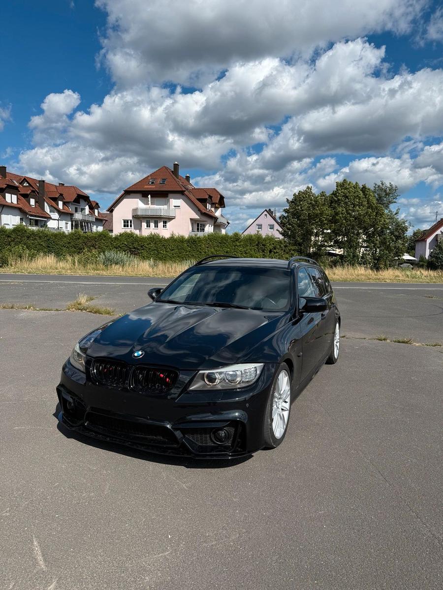 BMW 320, 2009