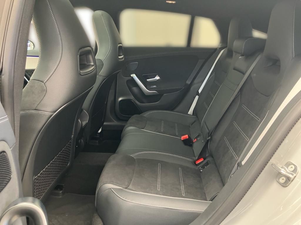 Fahrzeugabbildung Mercedes-Benz CLA 250e SB ++SPECIAL-EDITION+AHK+PANO+DIGITAL++