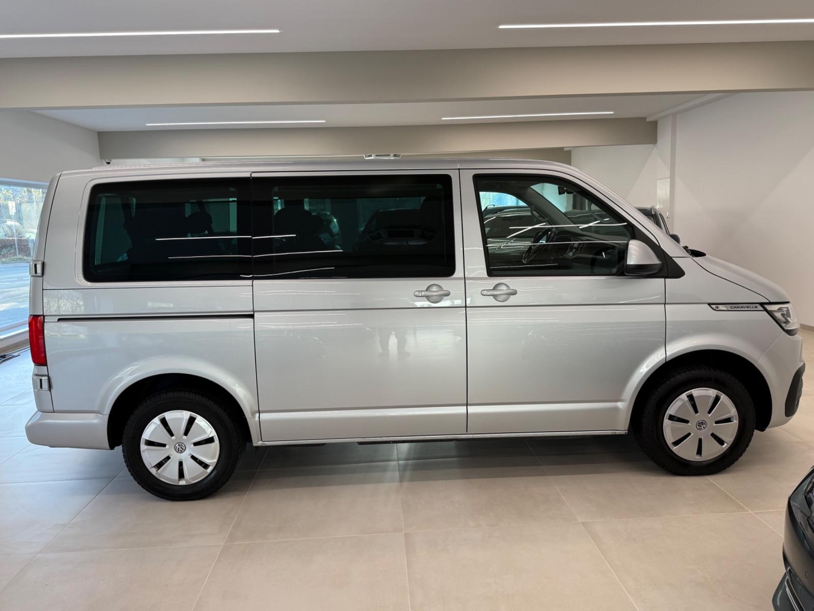 Volkswagen T6.1 Caravelle 4 Motion  DSG NAVI LED 8 SITZE