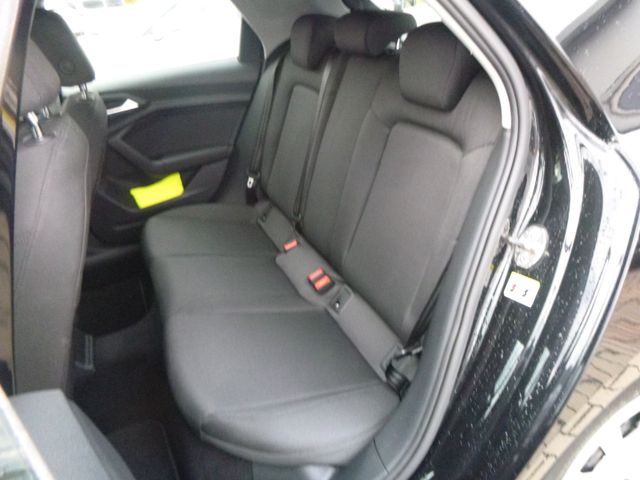 Fahrzeugabbildung Audi A1 Sportback 30 TFSI basis