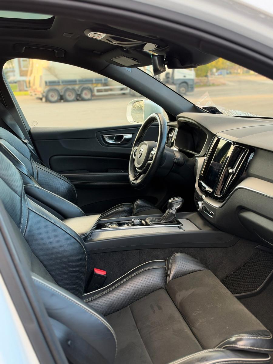 Volvo XC60 T5 AWD R Design Geartronic R Design