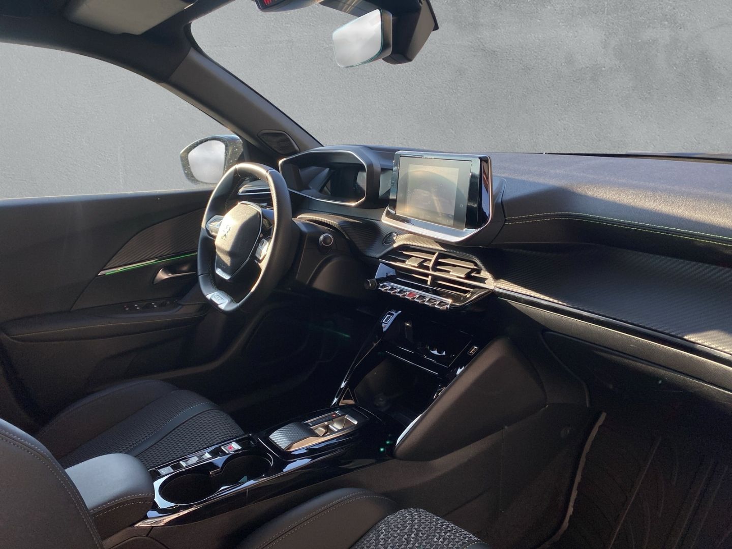 Fahrzeugabbildung Peugeot 2008 e- GT Elektromotor 136