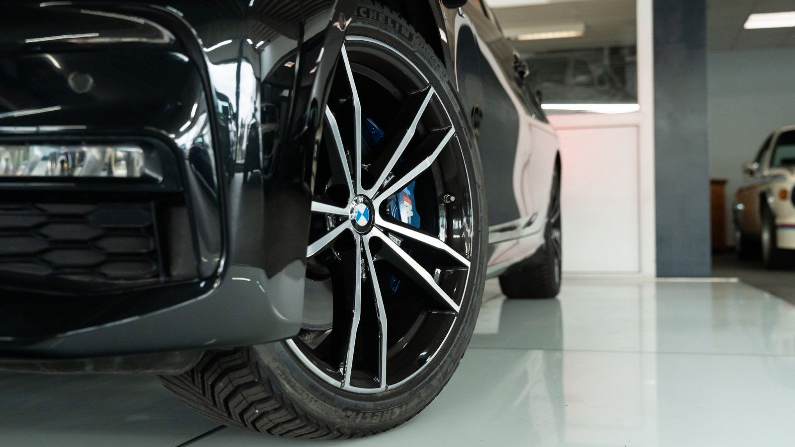 BMW 330d M Sport DriveAProf RückFahrKam ServiceInklu foto 4