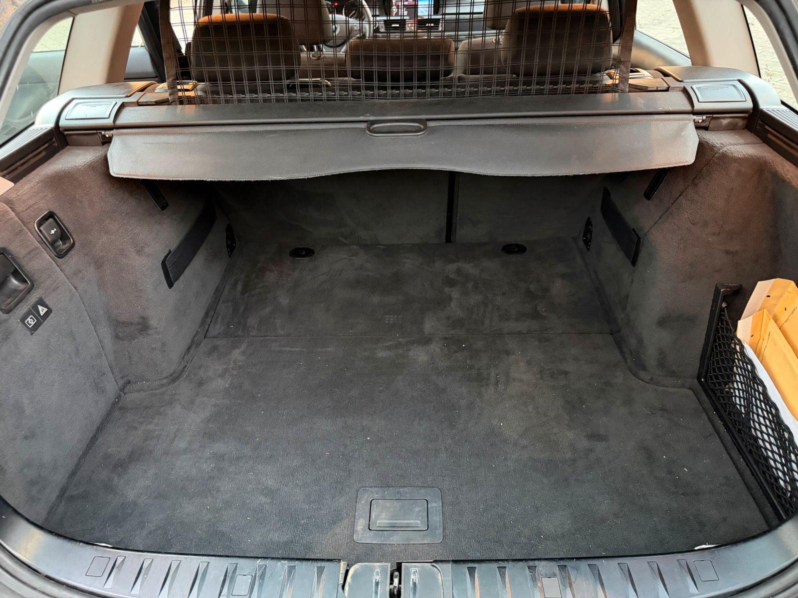 BMW 320 2009 — photo 11