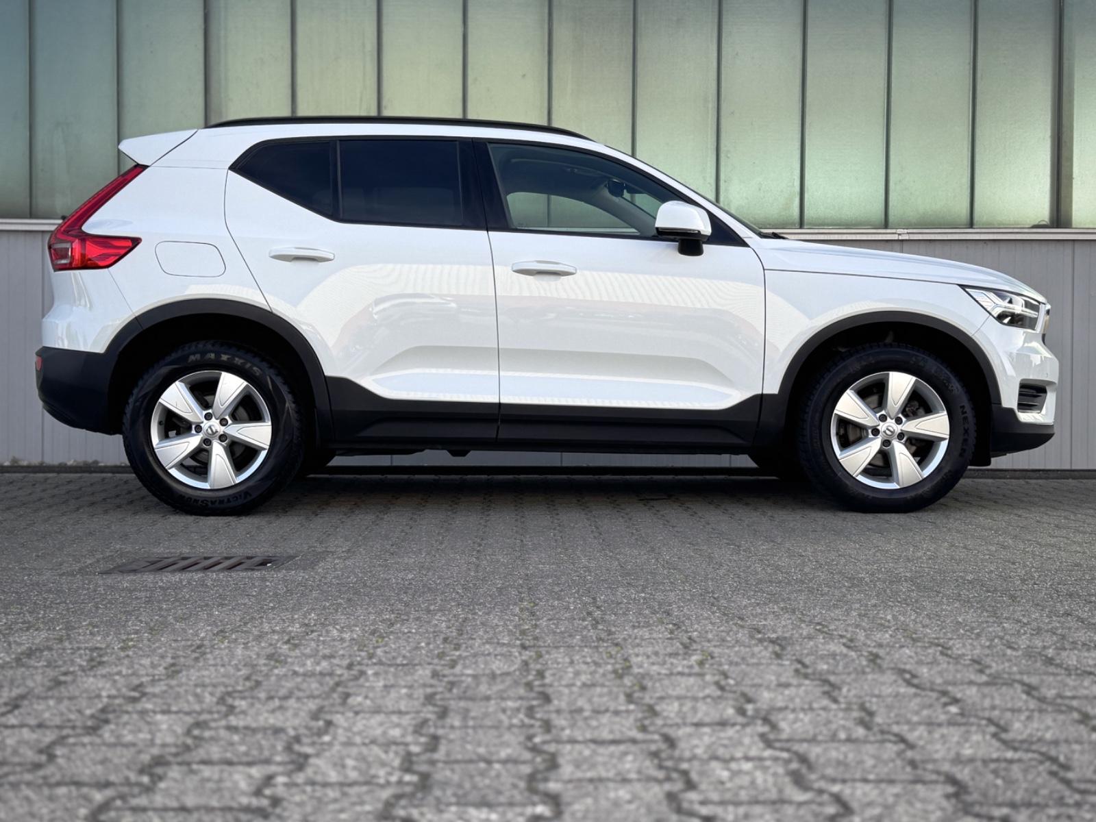 Volvo XC40 1.5 T2 Momentum Core*NAVI|LED|CAM|SHZ|1.HD*