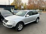 Volkswagen Touareg R5 TDI TÜV NEU/8-FACH/AHK/XENON/R-CAM - gebrauchte VW Touareg aus dem Jahr 2005