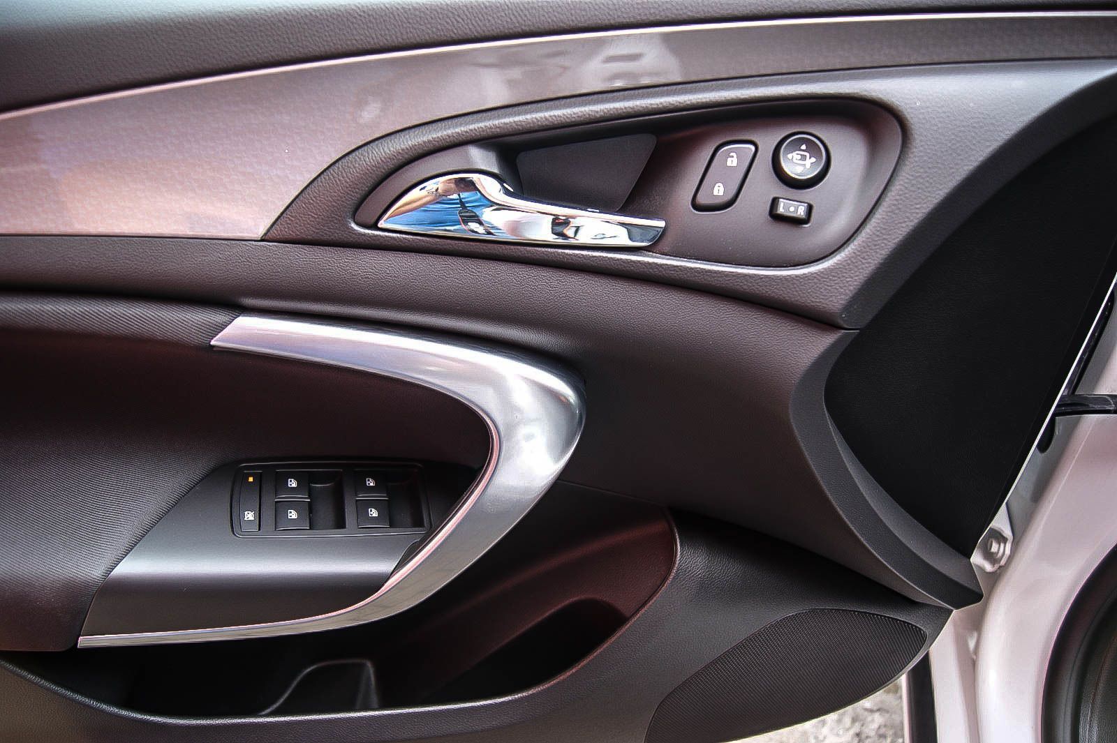 Fahrzeugabbildung Opel Insignia Lim 1.6T Auto XENON NAVI KAMERA 2.HAND