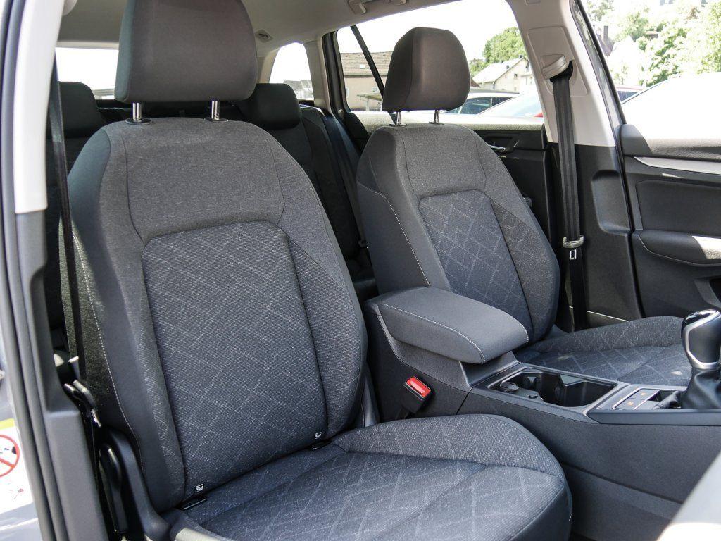 Volkswagen Golf VIII Variant 1.0 TSI Life AHK STHZG Navi AC, миниатюра 7