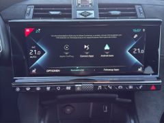 Fahrzeugabbildung DS Automobiles DS 7 Crossback E-Tense 300 4x4 Perform. Line +