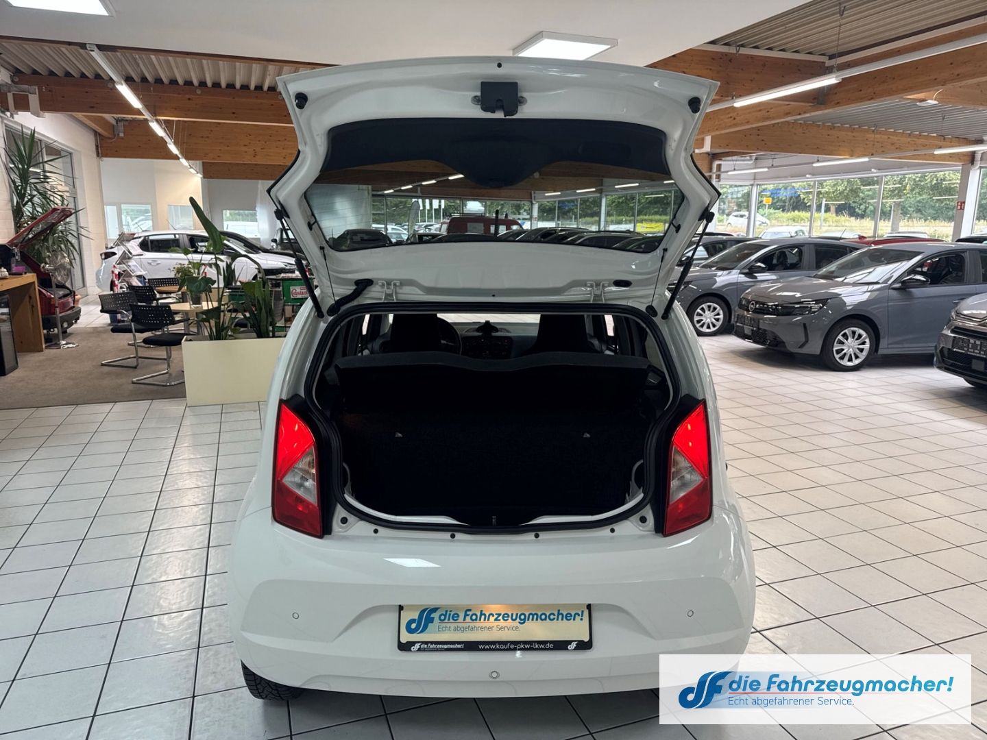 Fahrzeugabbildung SEAT Mii Style 1.0 Soundsystem SHZ Berganfahrass. Win