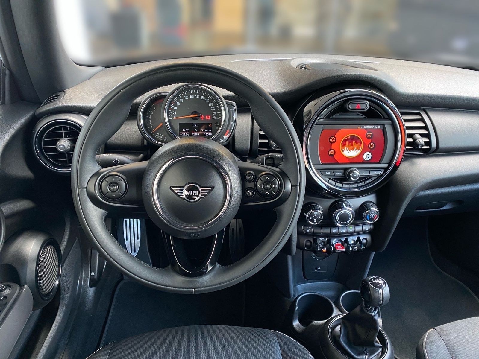 MINI One 3-Türer Blackyard Isofix Sitzhzg. PDC imagem 3