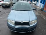 Skoda Fabia Combi 1.4 Ambiente*S-Dach*PDC*AHK*Euro4* - Skoda Fabia aus 2006: Kombi