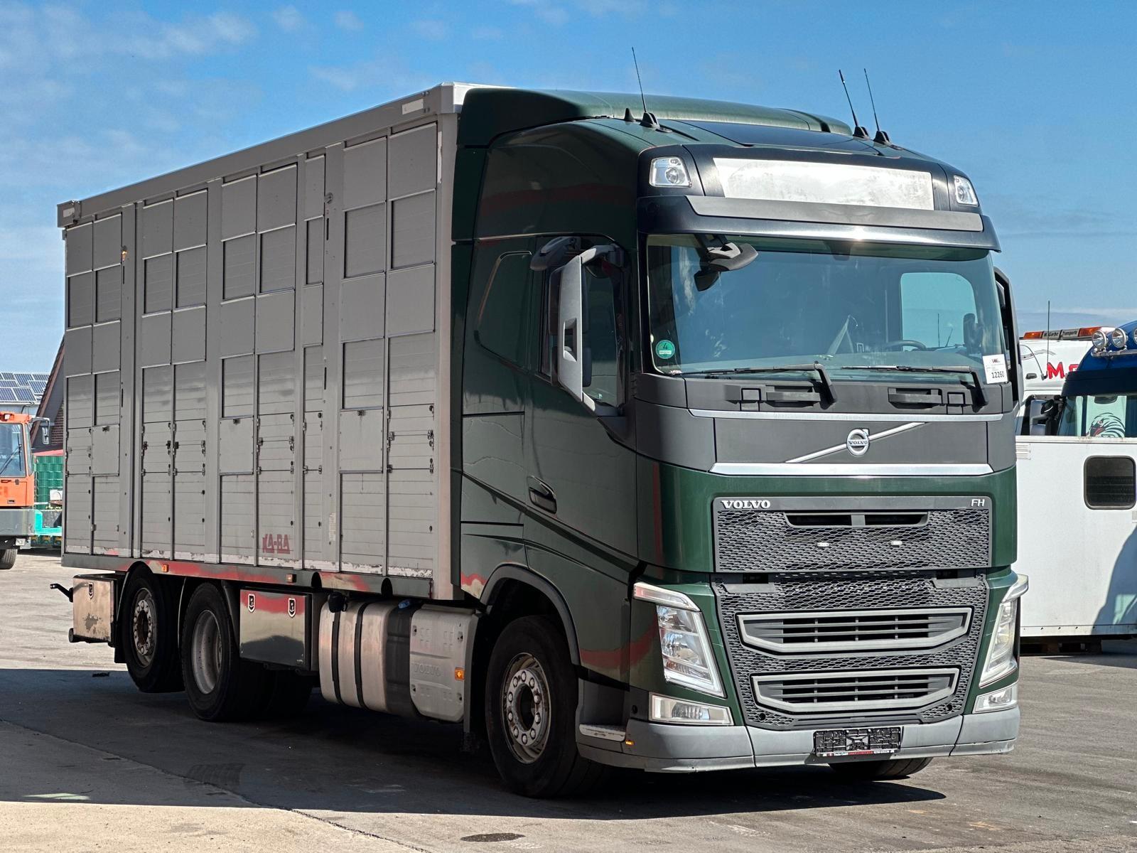 Volvo FH 460 6x2 LL 3.Stock KABA Viehtransporter