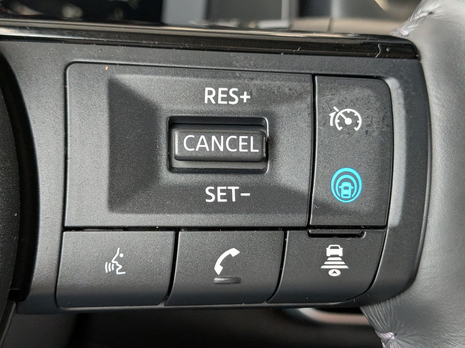 Fahrzeugabbildung Nissan X-Trail 1.5 e-Power N-Connecta ACC 360 Navi 12"