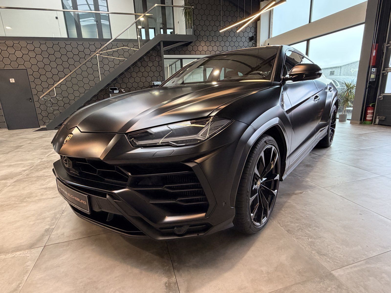 LAMBORGHINI Urus