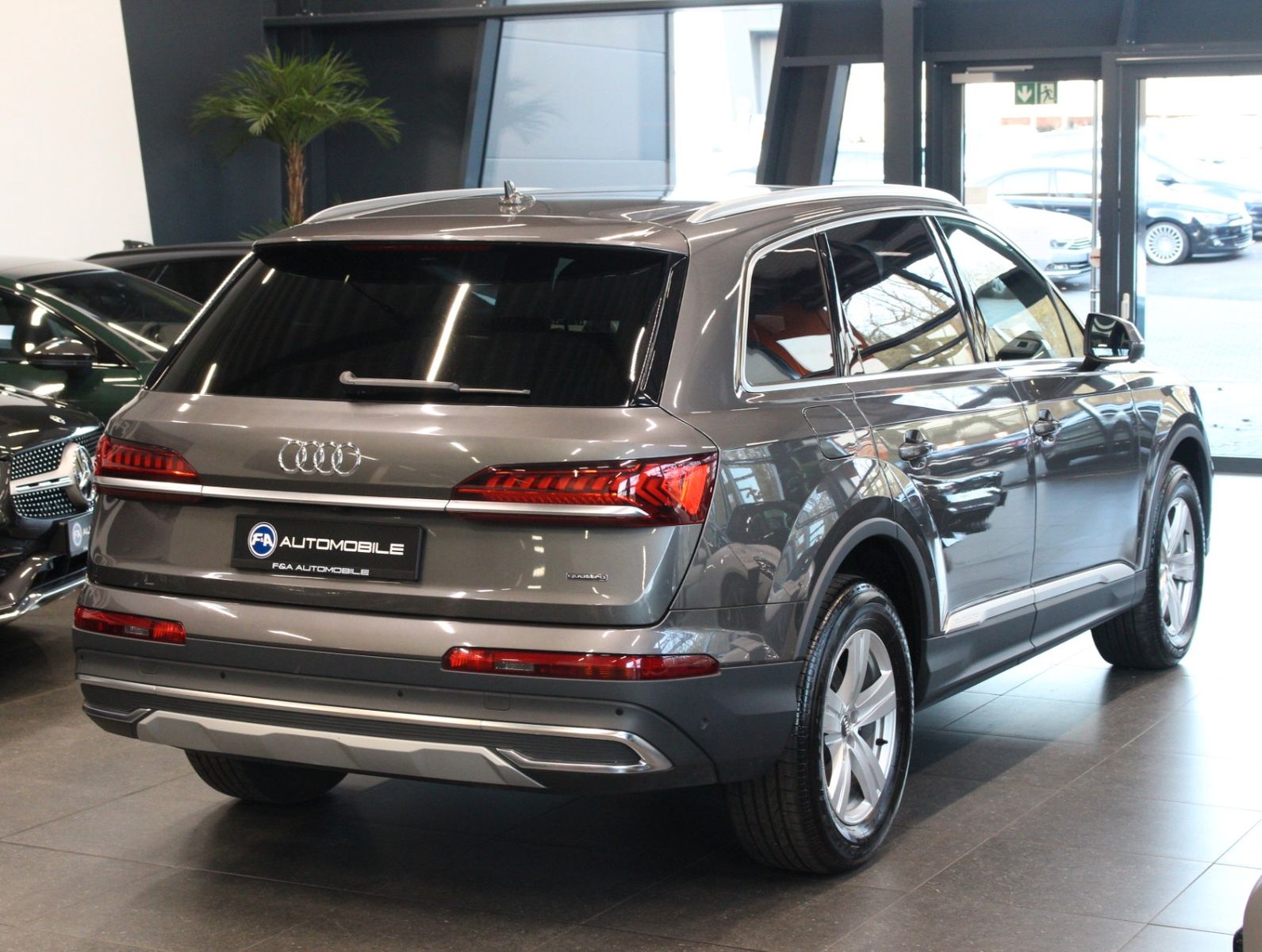 Fahrzeugabbildung Audi Q7 50 TDI Quattro  1.Hand+Pano+Standhzg.+HUD