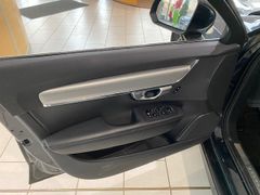 Fahrzeugabbildung Volvo V90 D3 Momentum NAVI/LED/LEDER/SHZ/CAM/PDC