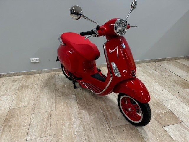 Vespa ELETTRICA 70km/H Tech/H -TAGESZULASSUNG