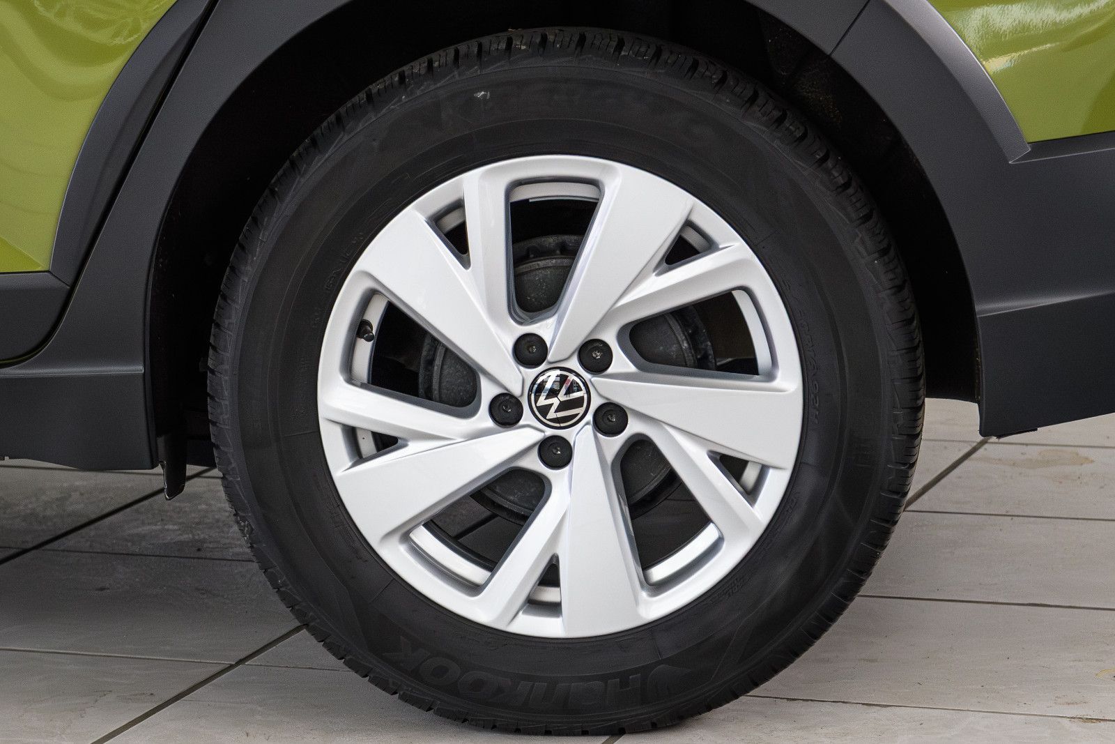 Fahrzeugabbildung Volkswagen Taigo Life+LED+KAMERA+SHZ+GJR+DIGIT.TACHO+ACC+IQ