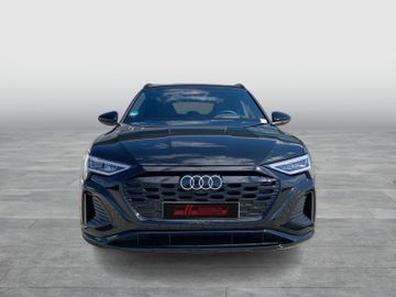 Audi Q8 e-tron - 8