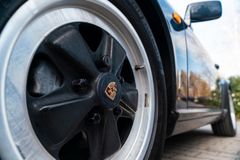 PORSCHE 911 G-Modell/ DE/ SITZHZG./ SCHIEBEDACH/ 16" PORSCHE 911 G-Modell/ DE/ SITZHZG./ SCHIEBEDACH/ 16"
