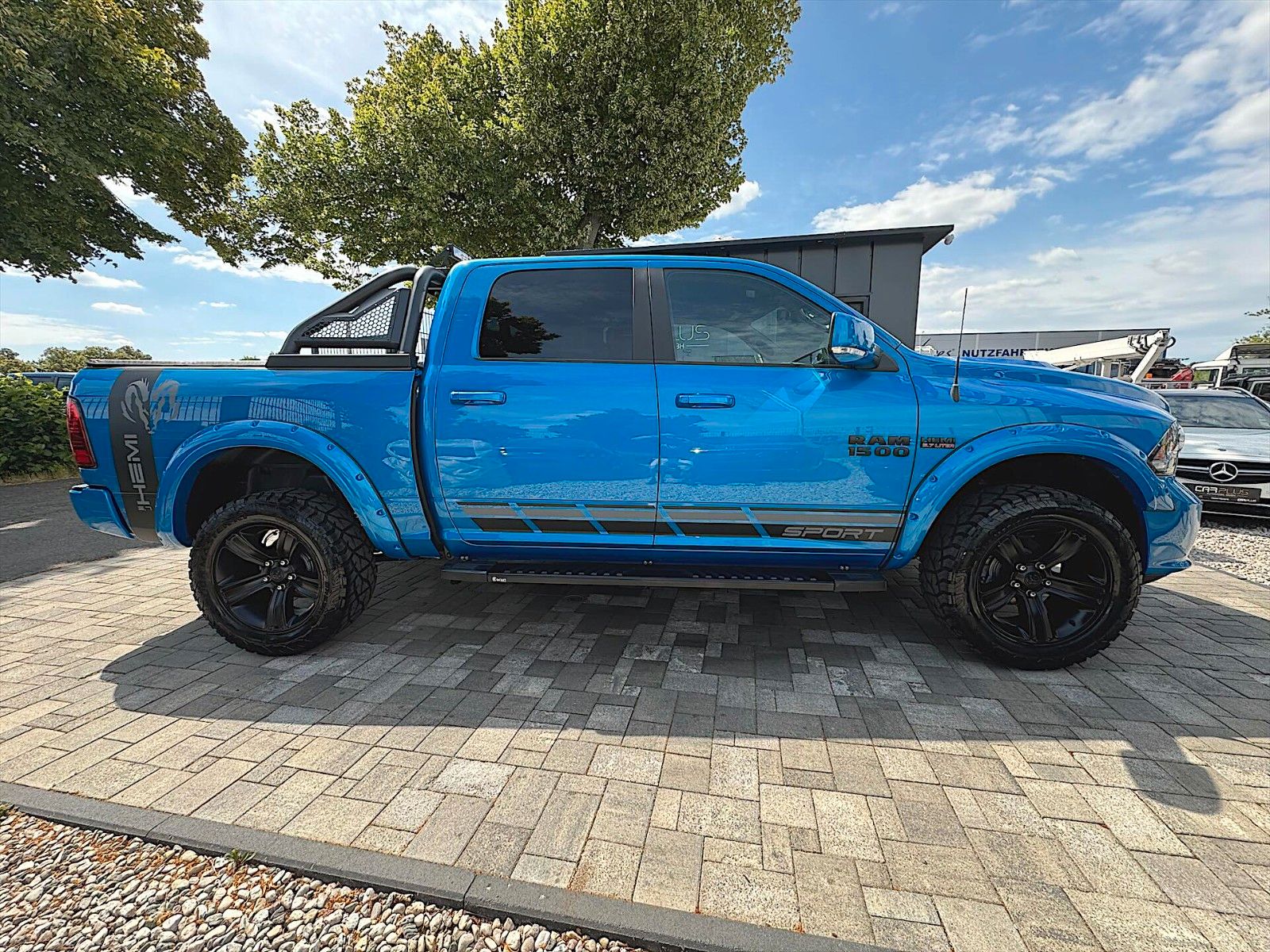 Fahrzeugabbildung Dodge RAM 5.7 V8 HEMI SPORT Offroad NIGHT 4x4 LED 19%