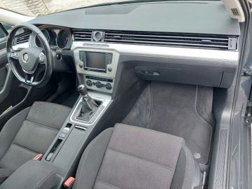 Volkswagen Passat Variant - 8