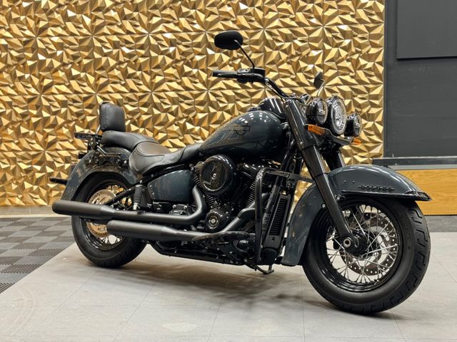 Harley-Davidson FLDE Deluxe, Softail, All Black