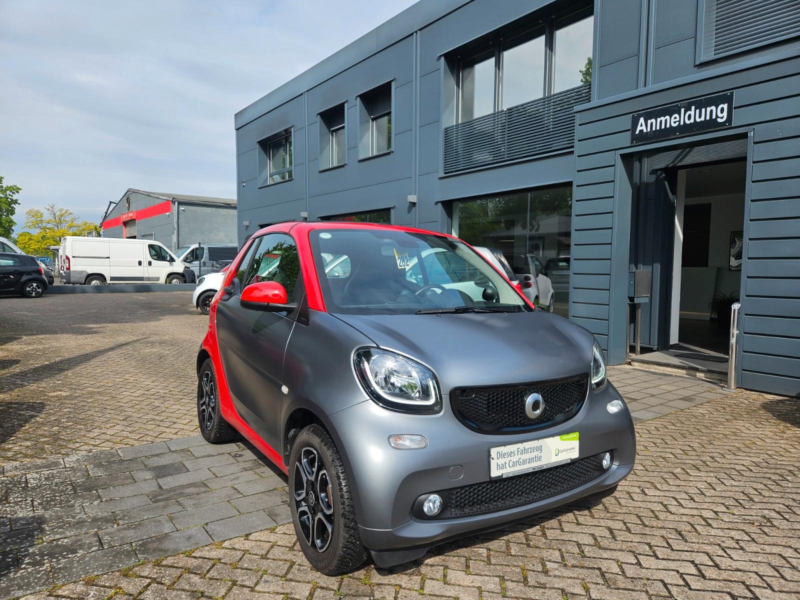 Smart ForTwo Cabrio 0.9 66kW Prime Leder Navi Sitzheiz