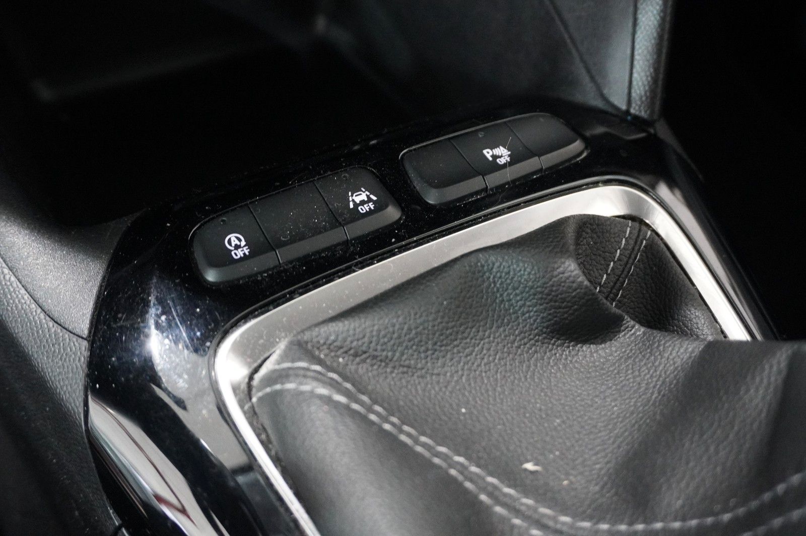 Fahrzeugabbildung Opel Corsa F 1.2 EDITION NAVI/SHZ/SPORT/PDC/TEMP/DAB+