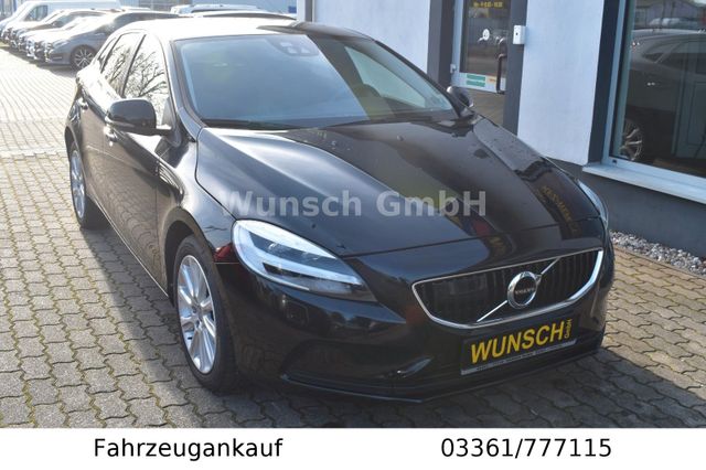 Volvo V40 Momentum