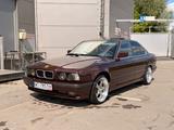 BMW 525i bmw SEDAN  e34 - BMW 5er Reihe: Kombi, E34