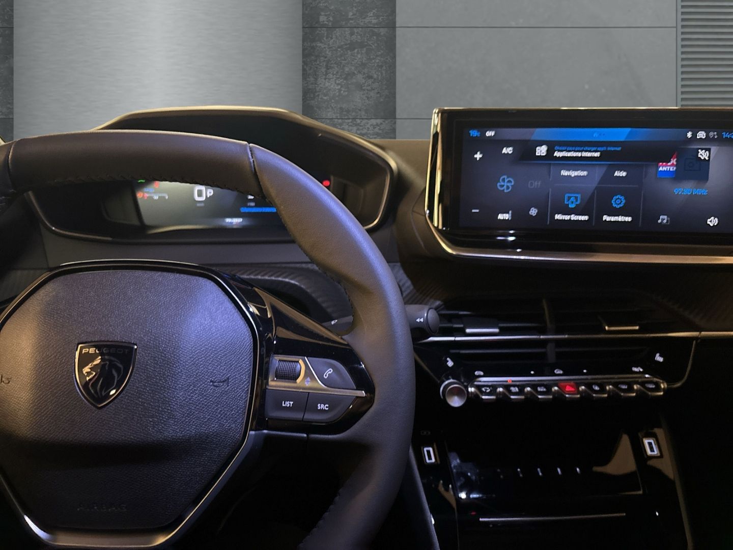 Peugeot 2008 - Bild 10