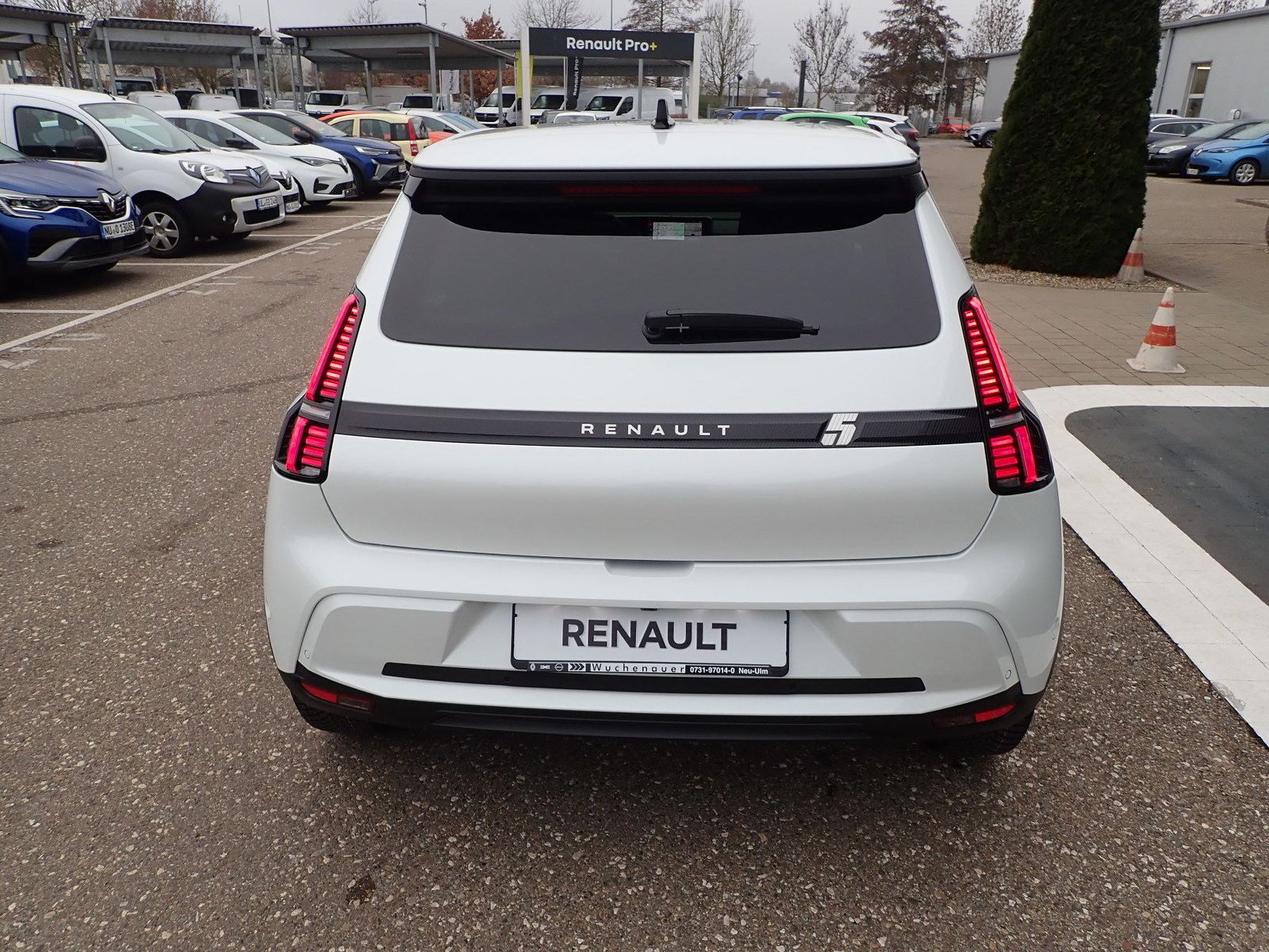 Fahrzeugabbildung Renault R 5 E-Tech elektrisch Techno 150 Comfort Range