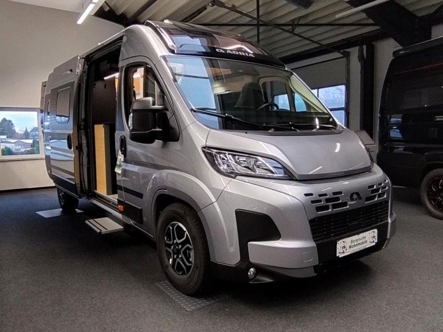 Adria Twin 640 SLB 60Y Jubilee 42 Maxi Combi D6E