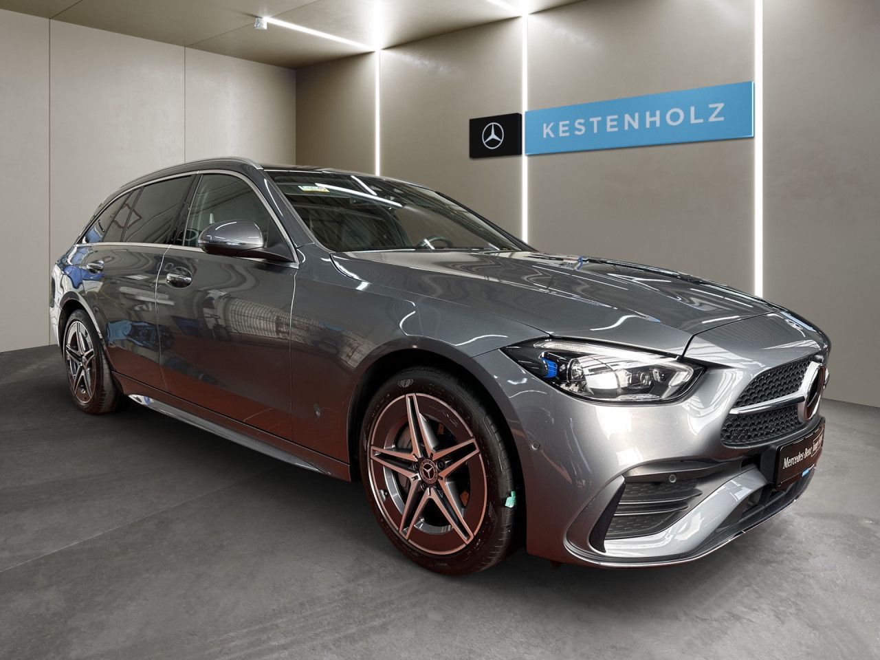 Mercedes-Benz C 300 e T imagem 3