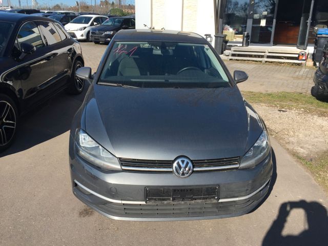 Volkswagen Golf VII 1,0 Lim. Comfortline   Navigation