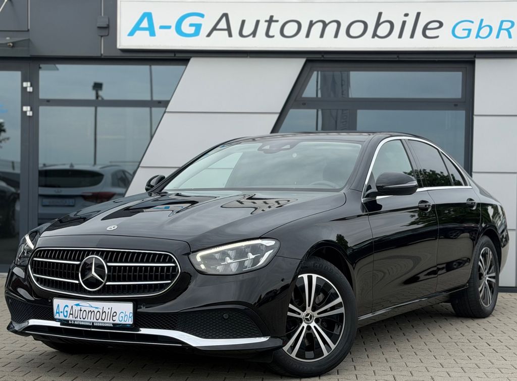 Image of Mercedes-Benz E 220