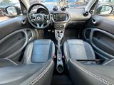 Smart fortwo 66kW DCT BRABUS*LEDER*NAVI*SHZ*JBL*KAM* - gebrauchte Smart ForTwo aus dem Jahr 2019