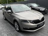 Skoda Octavia Lim. 1.8 TSI Clever NAVI DSG LED 1 HAND - Skoda Octavia: Clever