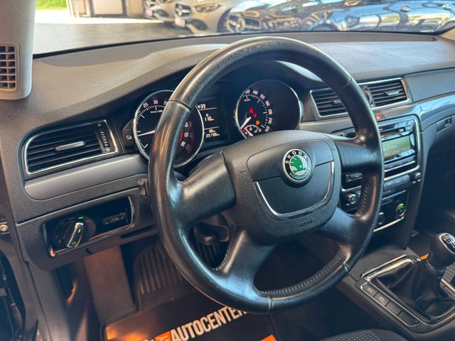 Skoda Superb Combi *1.HAND*KLIMA*SZHZ*ZV*BC*TÜVNEU*
