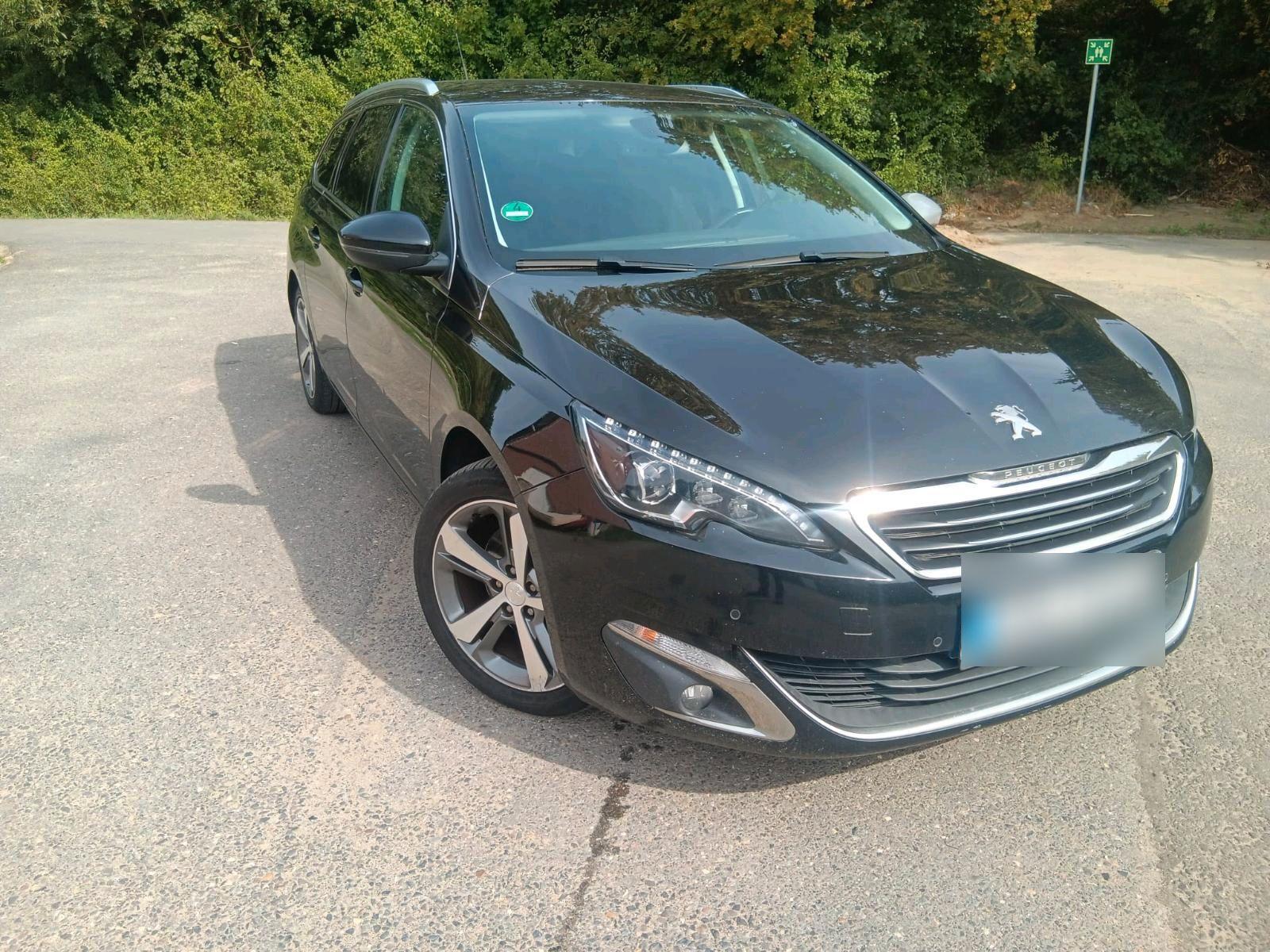 Peugeot 308, 2015