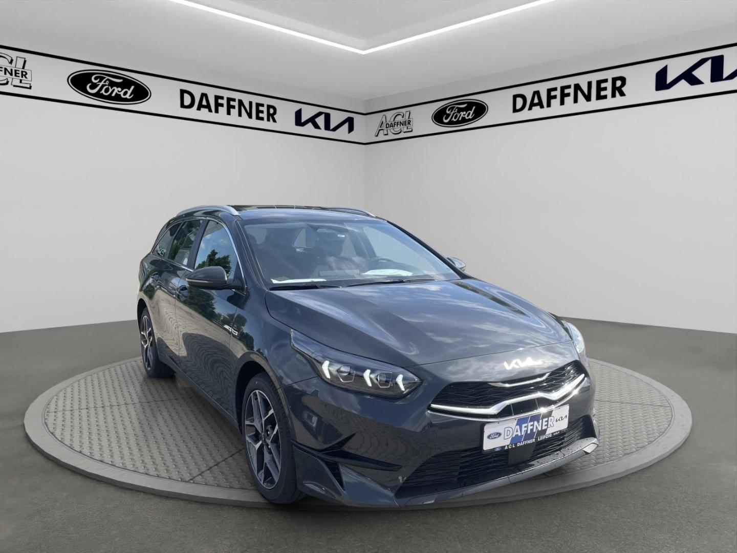 Kia Ceed_sw Spirit 1.5 VerkehrszeichenERK Tempomat