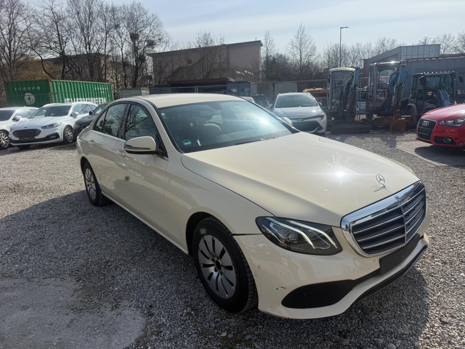 Mercedes-Benz E 200 E Limousine E 200 d