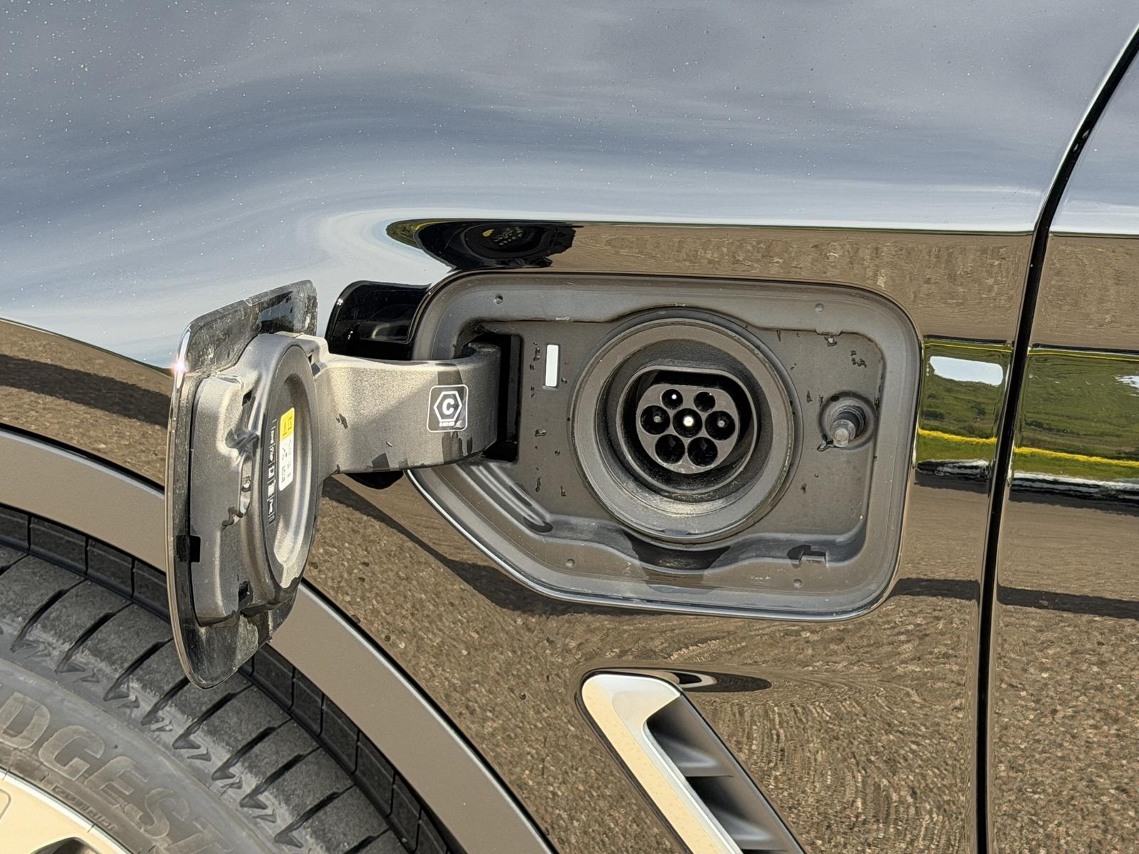 BMW X3 xDrive30e DAB LED WLAN Pano.Dach Klimaaut.