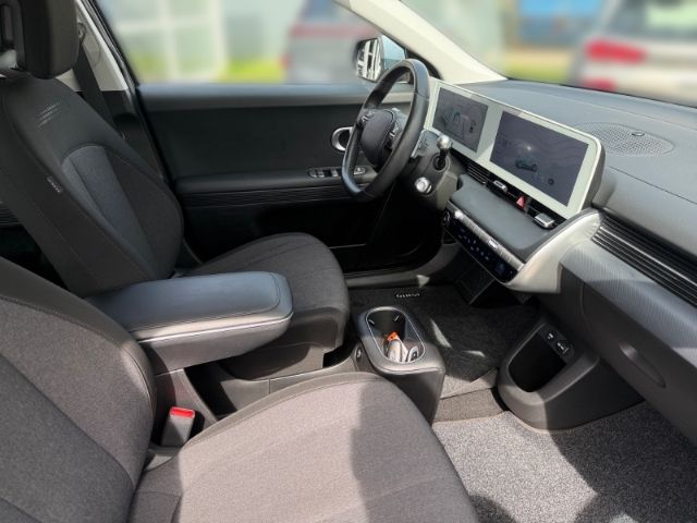 Fahrzeugabbildung Hyundai IONIQ 5 Basis Elektro +KLIMA+NAVI+RFK+PDC+SHZ+UV